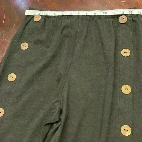 Soft Surroundings Black Knit Pants With Oversized Button Detail size Medium - Picture 7 of 9